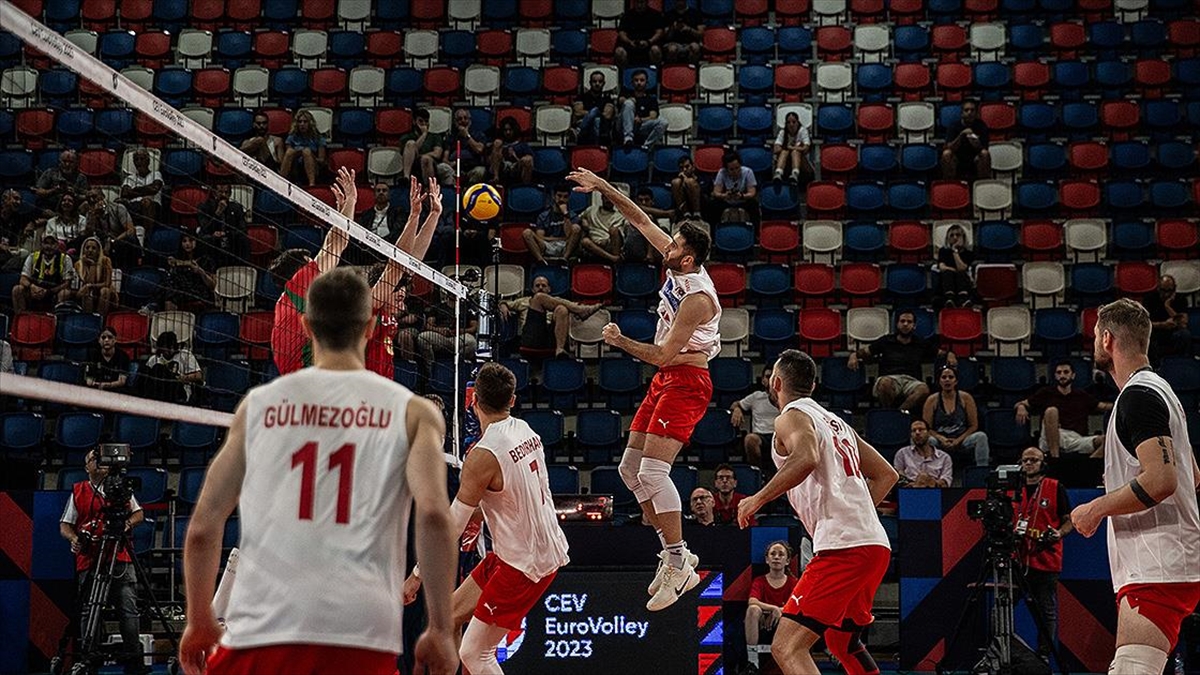 A Milli Erkek Voleybol Takımı, CEV Avrupa Şampiyonası'nda dördüncü maçında Portekiz'e yenildi