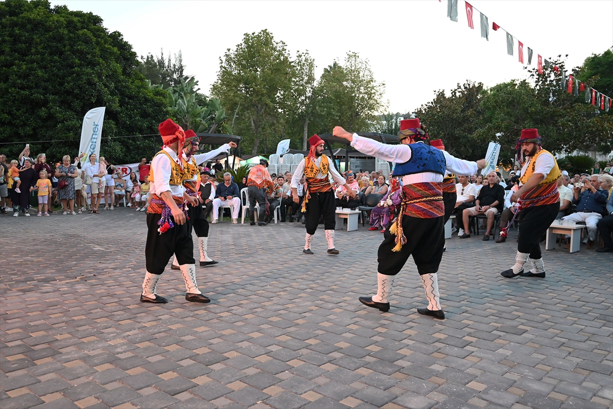 Antalya'da “12. Kemer Yörük Festivali” yapıldı