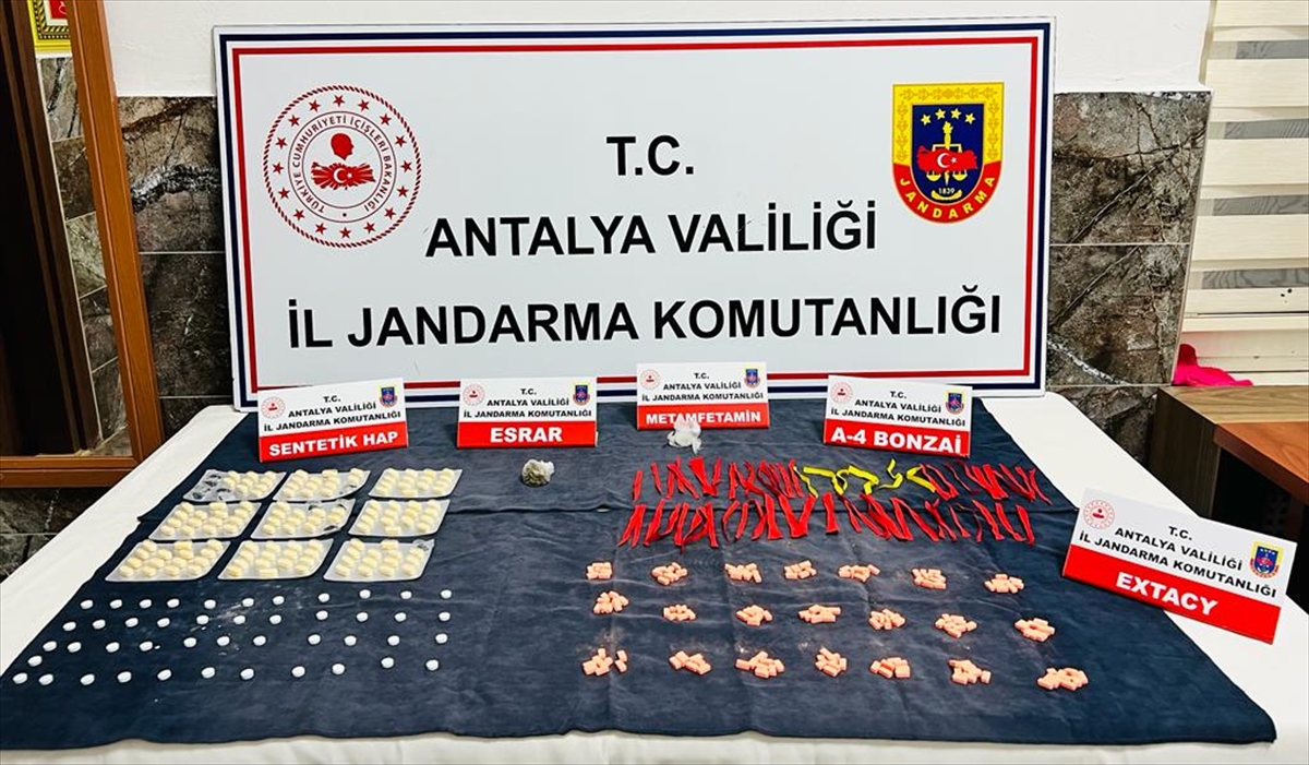 Antalya'da 18 yıl hapis cezası bulunan firari hükümlü yakalandı