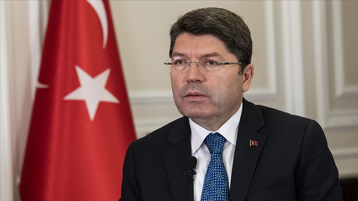 Bakan Tunç: Hukuki öngörülebilirliğin güçlendirilmesine yönelik adımları kararlılıkla atmaya devam edeceğiz