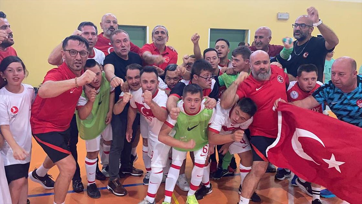 Down Sendromlu Özel Futsal Milli Takımı Avrupa şampiyonu oldu