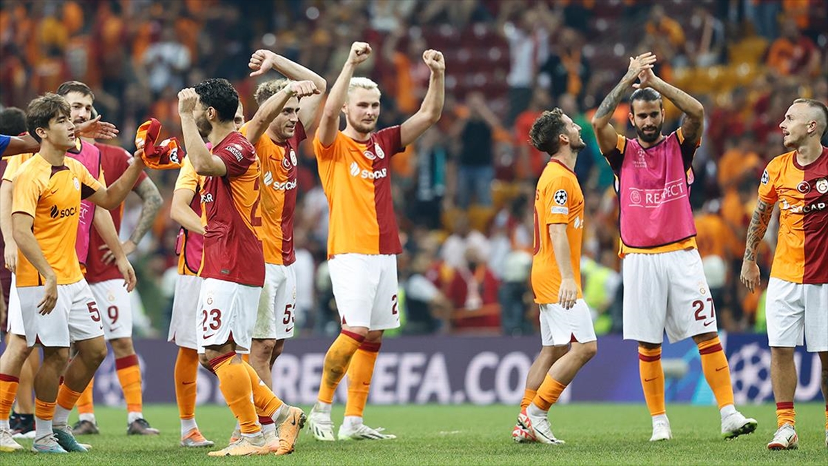 Galatasaray'ın UEFA Şampiyonlar Ligi kadrosu belli oldu