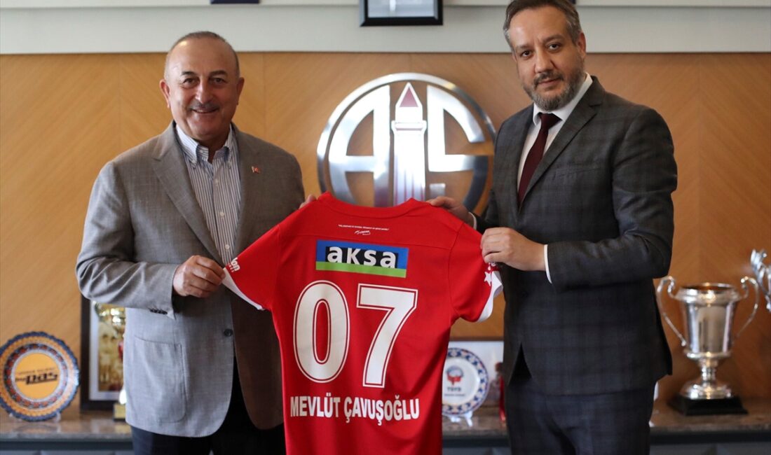 - Antalyaspor Başkanı Boztepe,