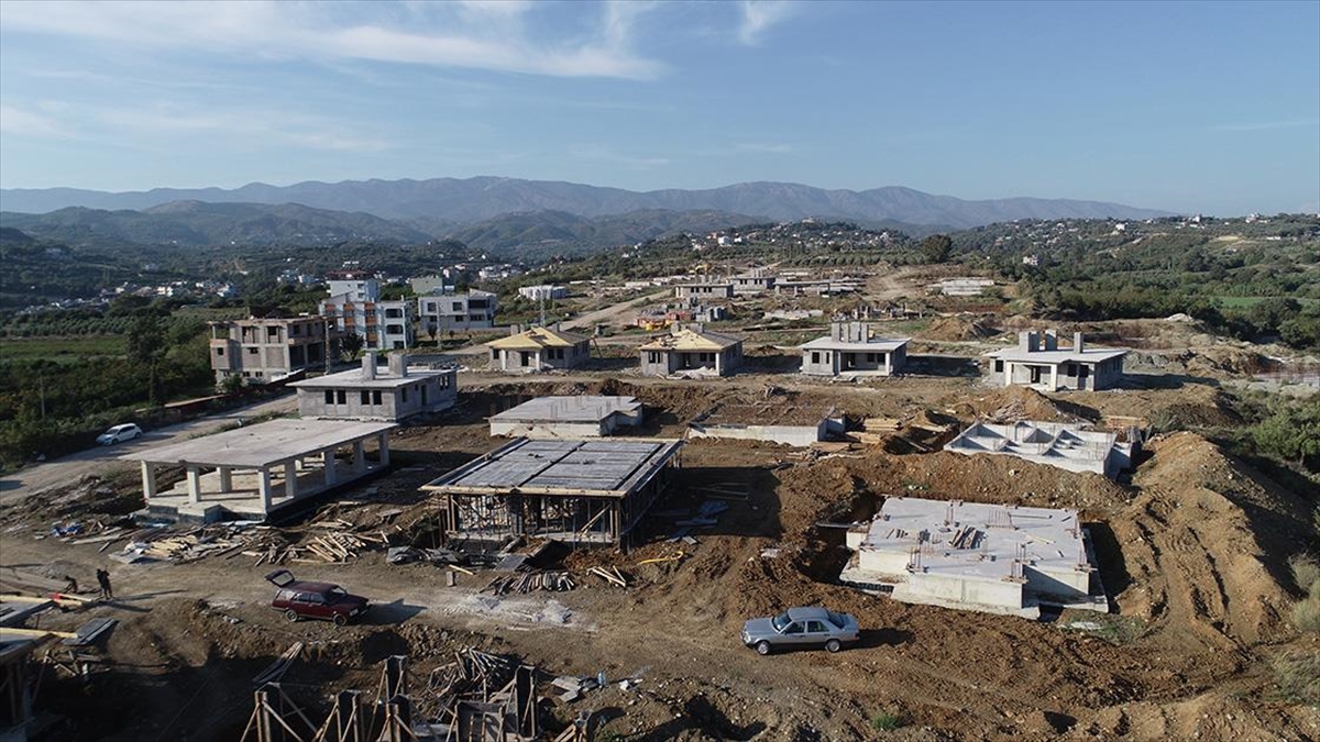 Hatay Defne'de afet evlerinin yapıldığı bölgede hayvancılık faaliyetleri de desteklenecek