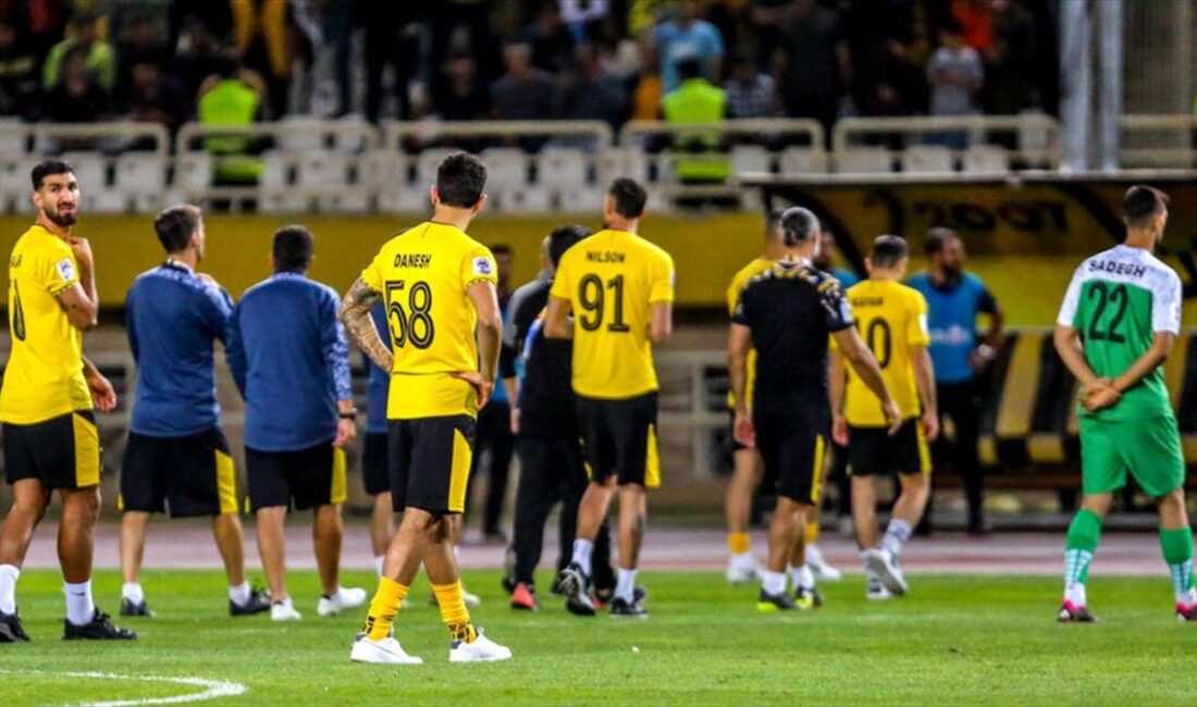 Suudi El-İttihad takımı, stadyumdaki