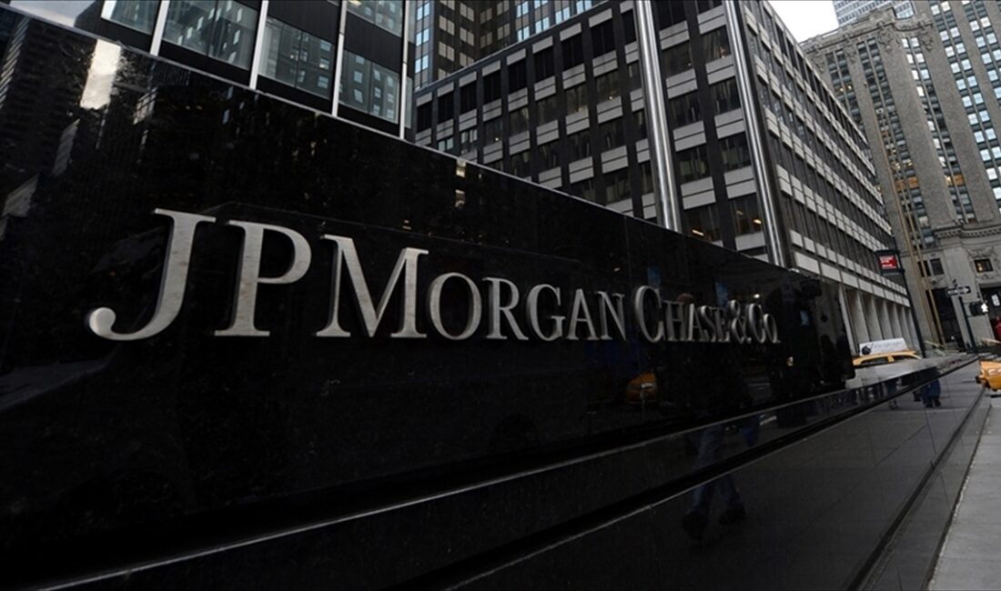 JP Morgan'ın raporunda, "TL,