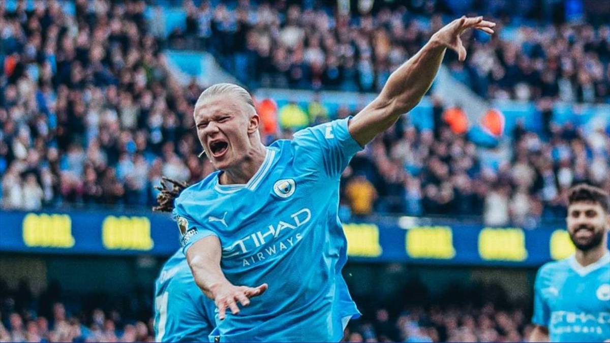 Premier Lig'de Manchester City, Brighton'ı 2-1 yendi