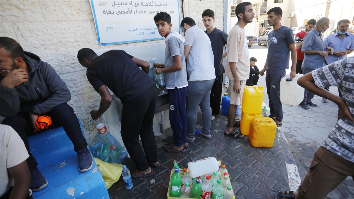 UNICEF: Gazze'de su tükendi, çocuklar kuyulardaki kirli suları kullanmak zorunda