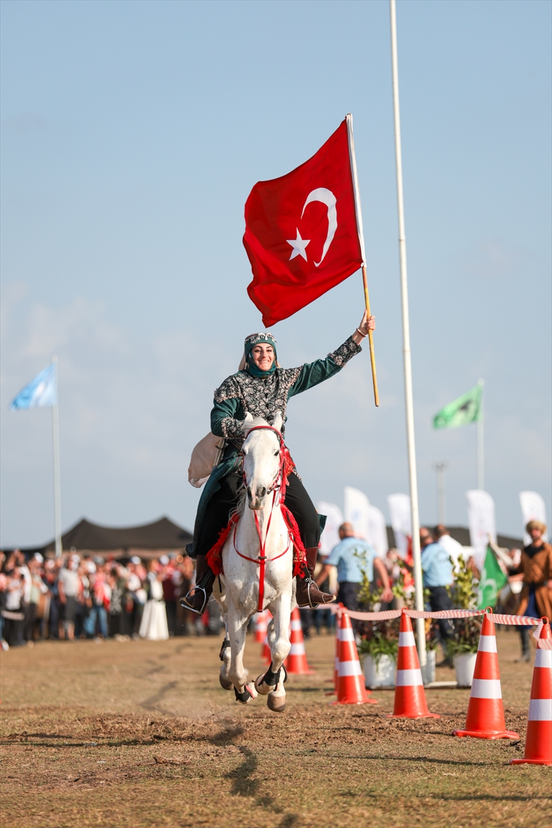 Antalya'da 2. Uluslararası Yörük Türkmen Festivali'nin açılış töreni yapıldı