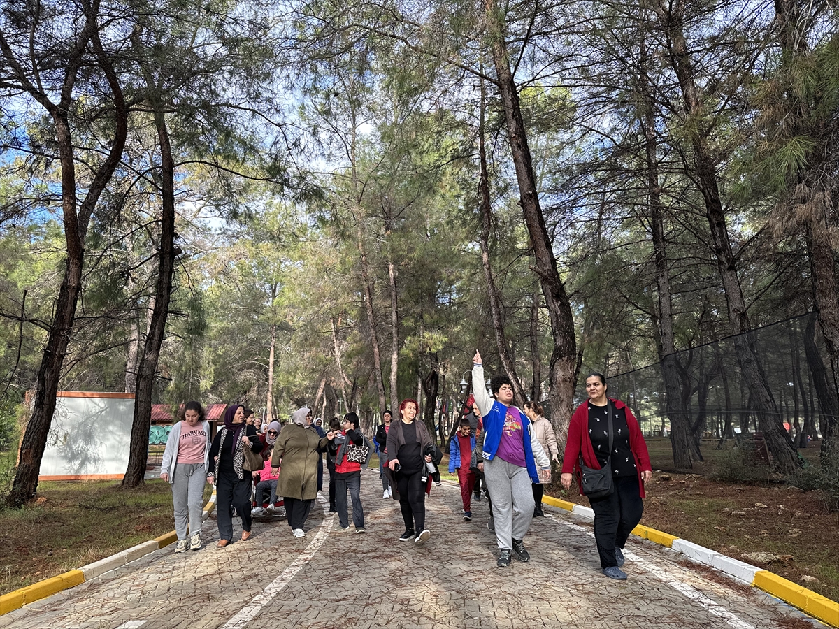 Antalya'da “Sevginle Engel Yok Kampı” düzenlendi