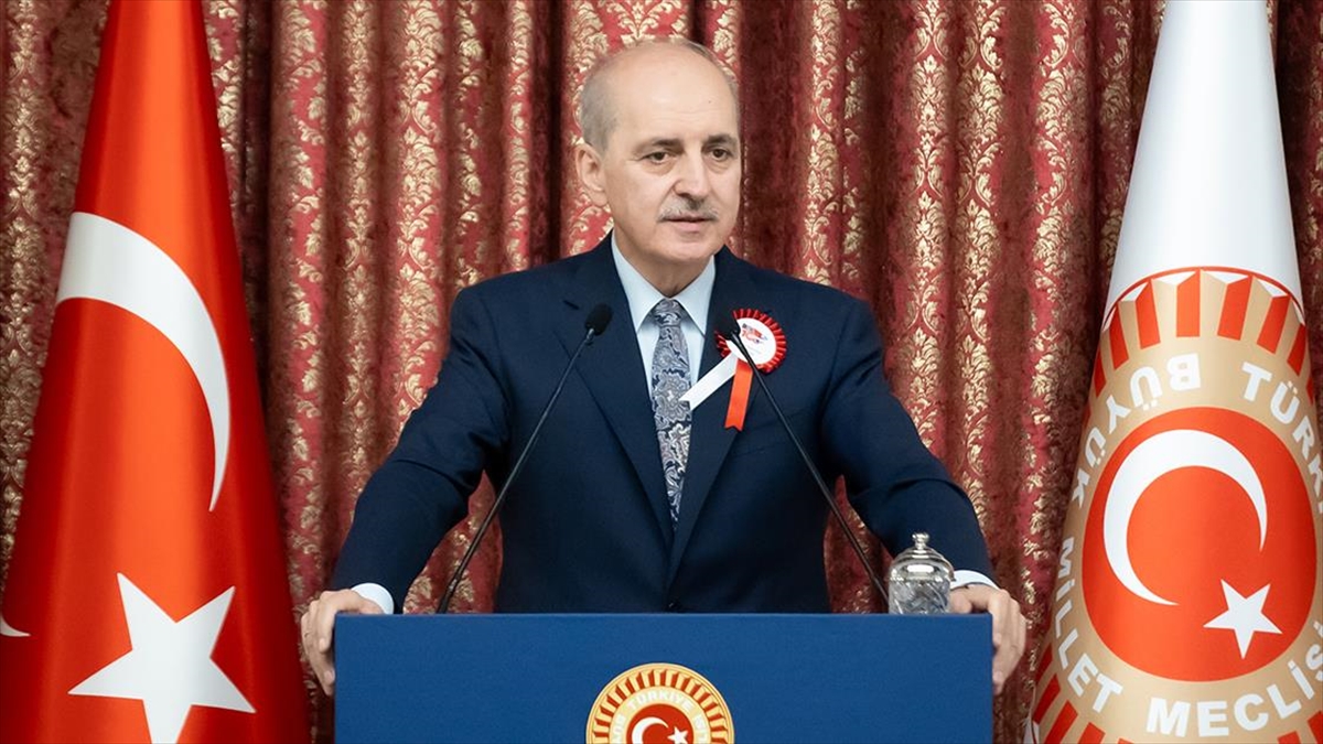 Kurtulmuş: Koca koca laflarla insanlıktan bahsedenler Gazze'de insanlığın nasıl katledildiğini görsünler