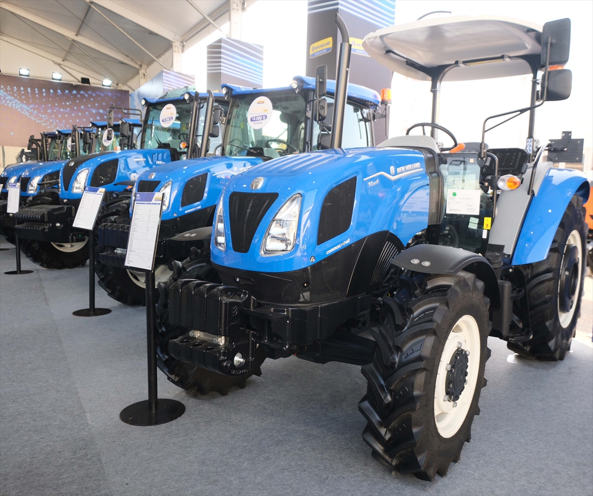 TürkTraktör'ün markası New Holland, 16. Adana Tarım Fuarı'nda