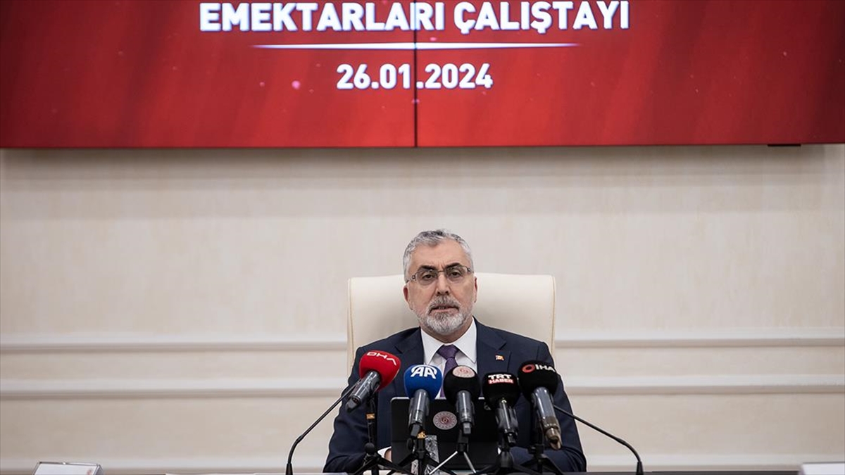 Bakan Işıkhan: 2024 Emekliler Yılı kapsamında “Türkiye Yüzyılının Emektarları Programı”nı hayata geçireceğiz