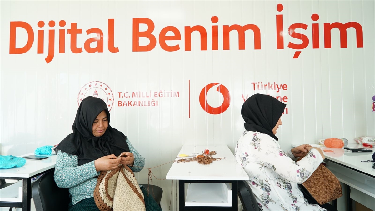 “Dijital Benim İşim” projesi 3 yılda 21 milyon lirayı aşkın sosyal değer yarattı