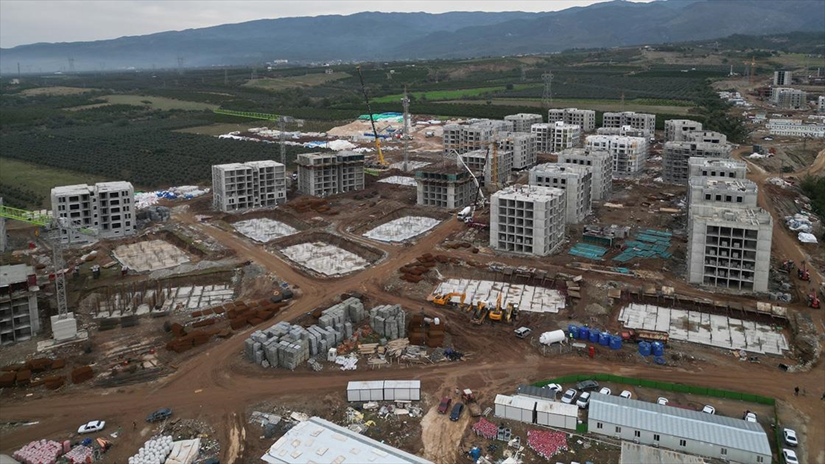 Hatay Dörtyol'da şubat sonuna kadar 352 konut teslim edilecek