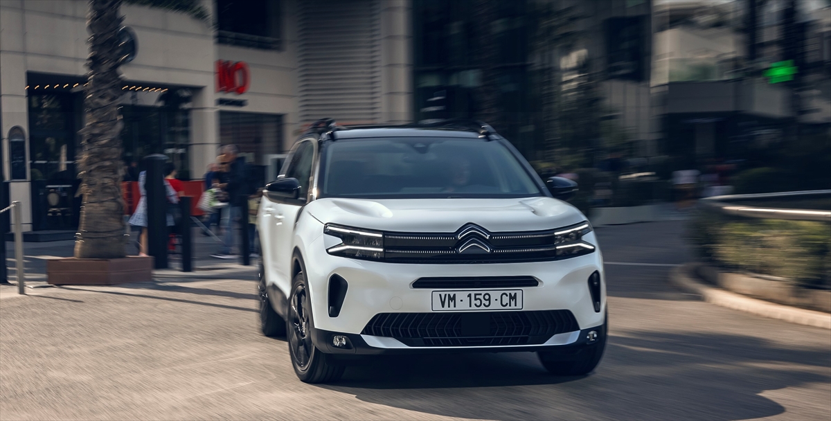 Yeni Citroen C5 Aircross Hybrid 136, Türkiye'de satışa çıktı