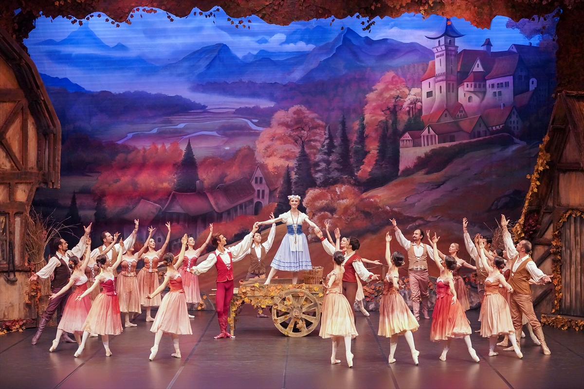 Antalya Devlet Opera ve Balesi “Giselle”i sahneleyecek