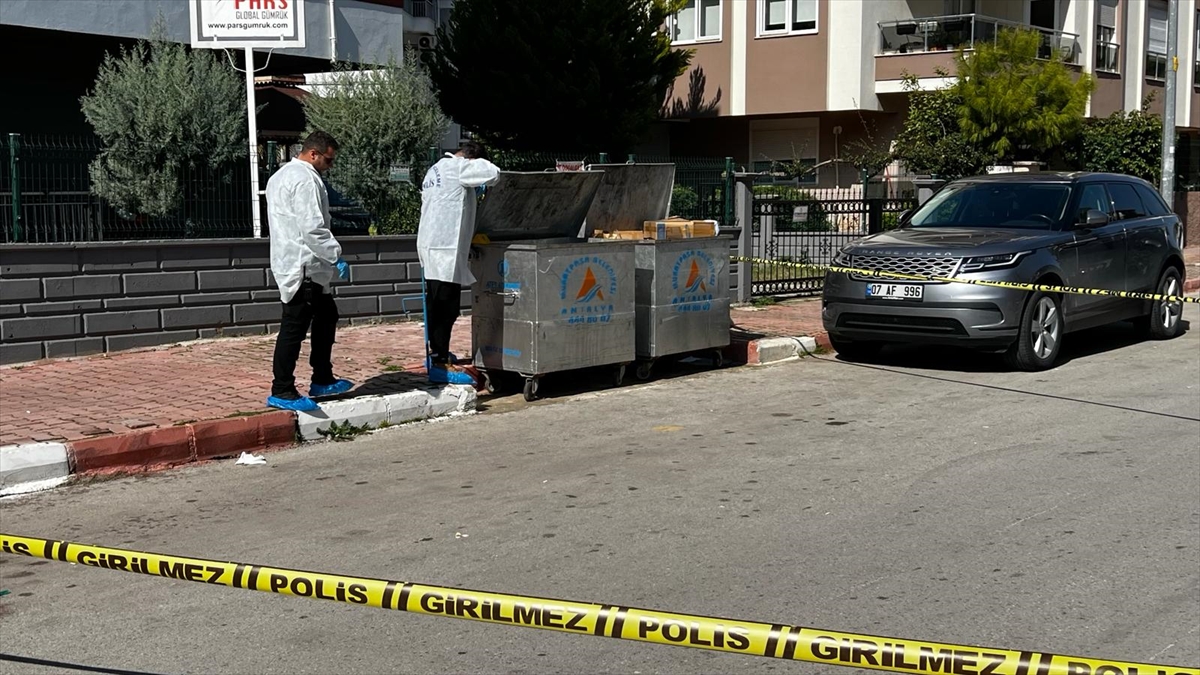 Antalya'da mesai arkadaşı tarafından bıçaklanan zabıta hayatını kaybetti