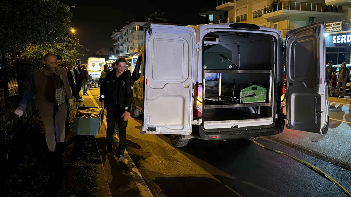 Antalya'da motosikletin çarptığı yaya öldü