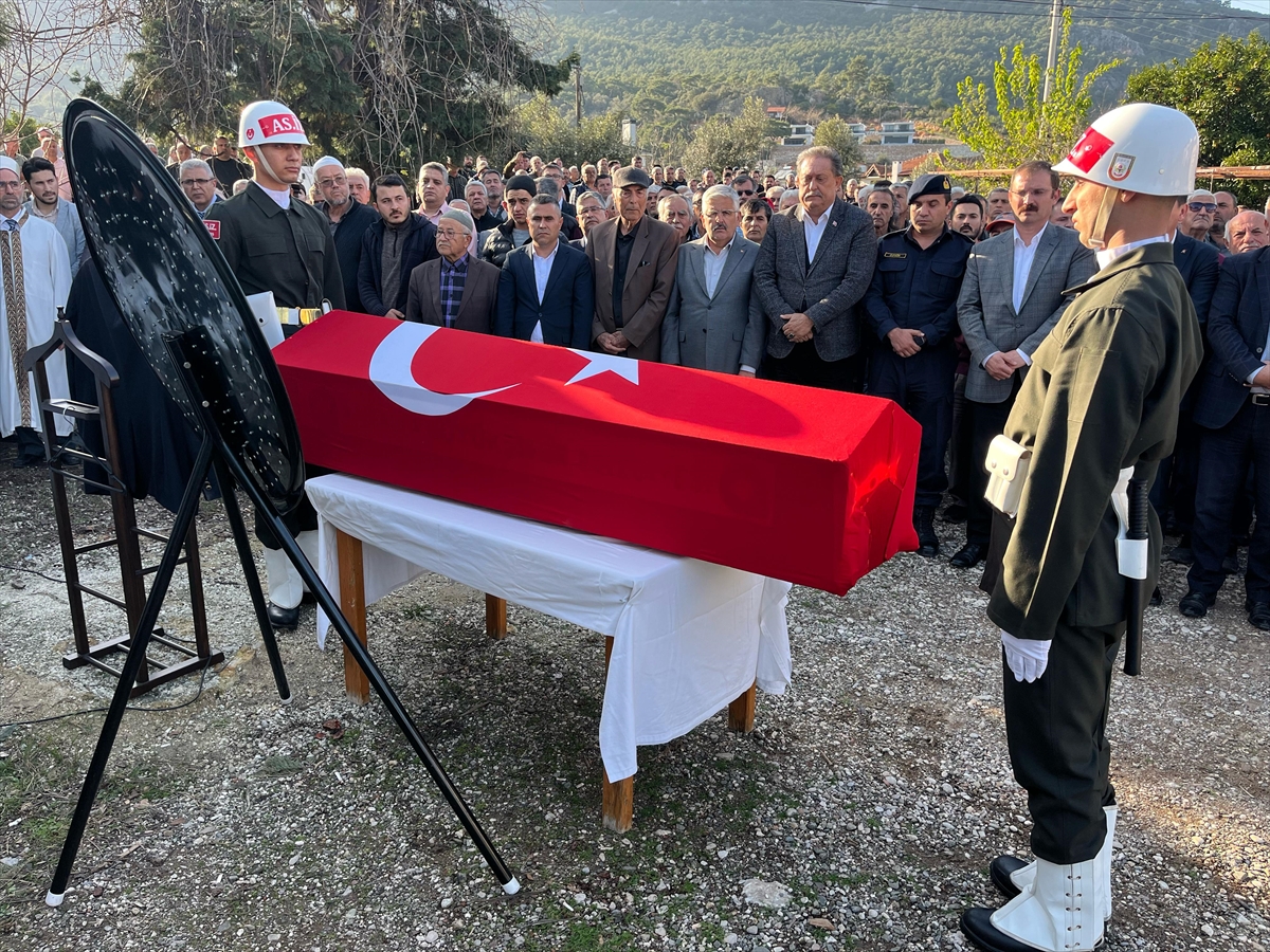 Antalya'da vefat eden Kore gazisi son yolculuğuna uğurlandı