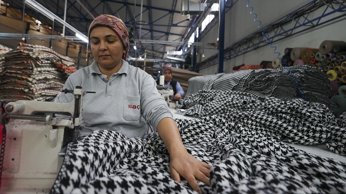 Battaniye üretim merkezi Uşak ihracat hedeflerine odaklandı