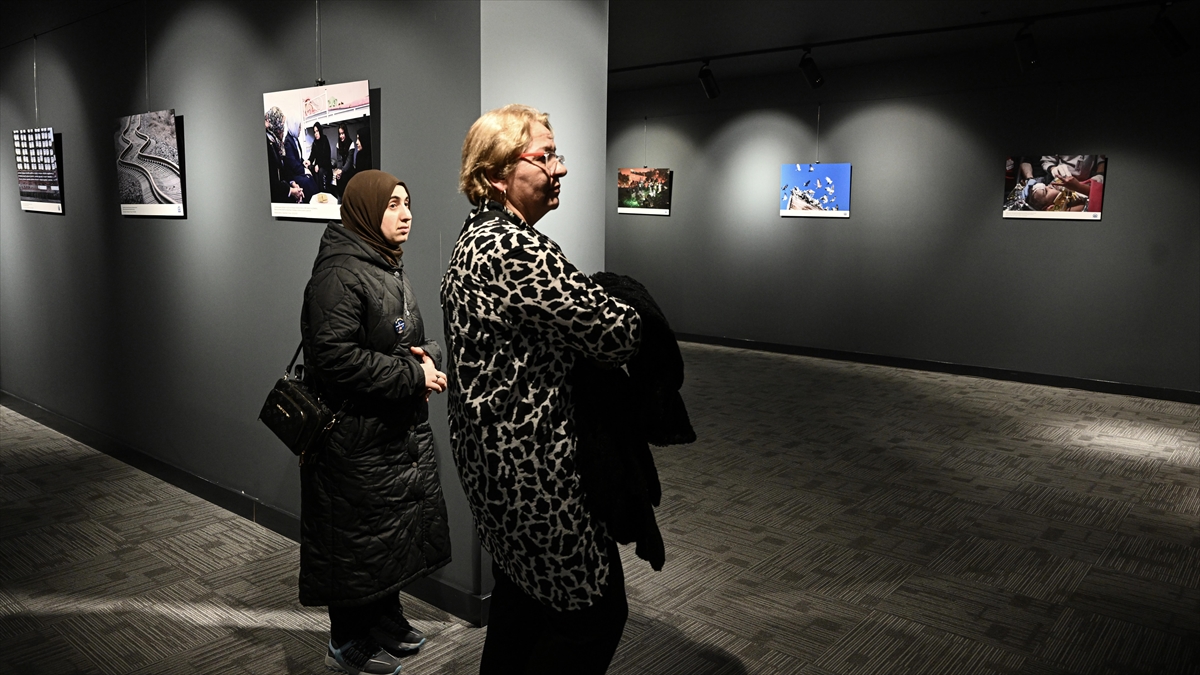 “Deprem Fotoğrafları Sergisi” Ümraniye'de açıldı