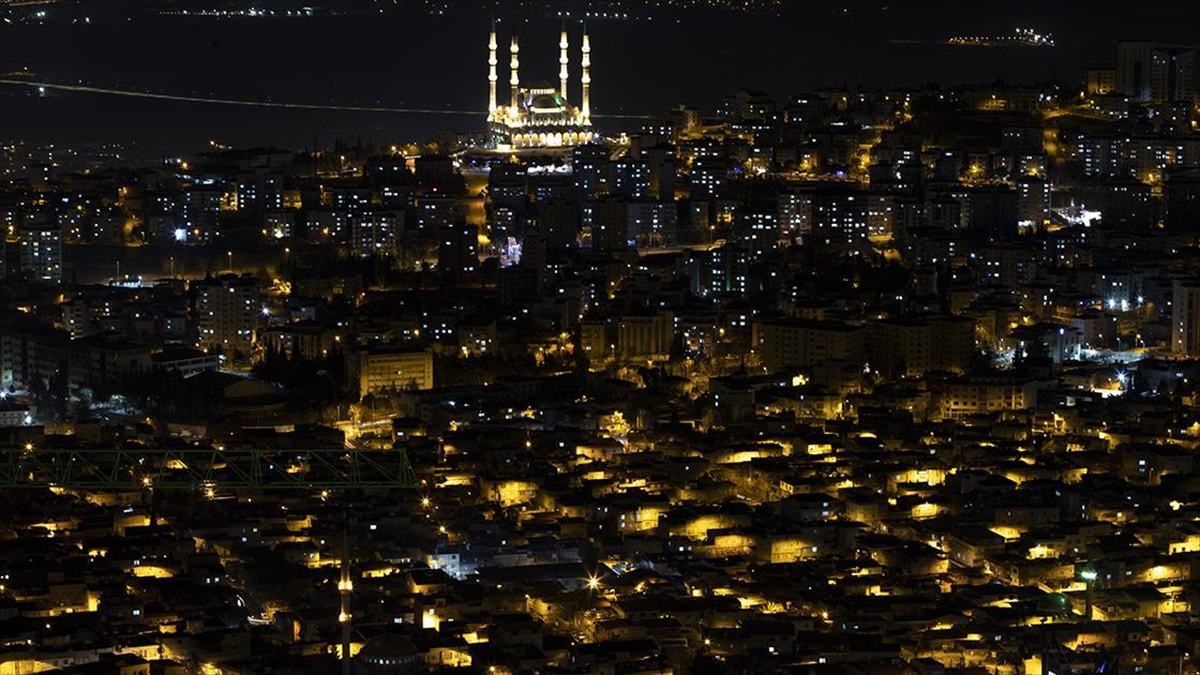 Depremden sonra Kahramanmaraş'tan ayrılan 4 kişiden 3'ü geri döndü