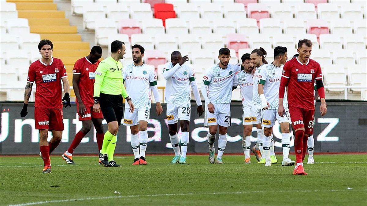 Konyaspor Ziraat Türkiye Kupası'nda çeyrek finale yükseldi