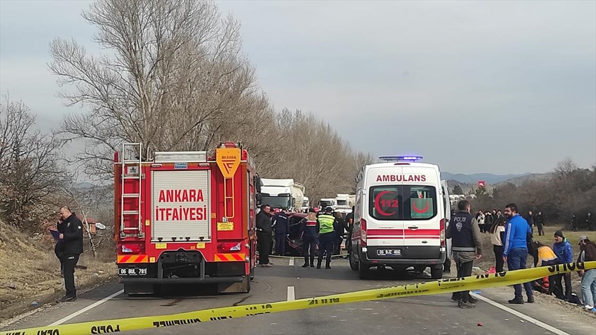 Nallıhan’daki trafik kazasında 4 kişi öldü, 2 kişi yaralandı