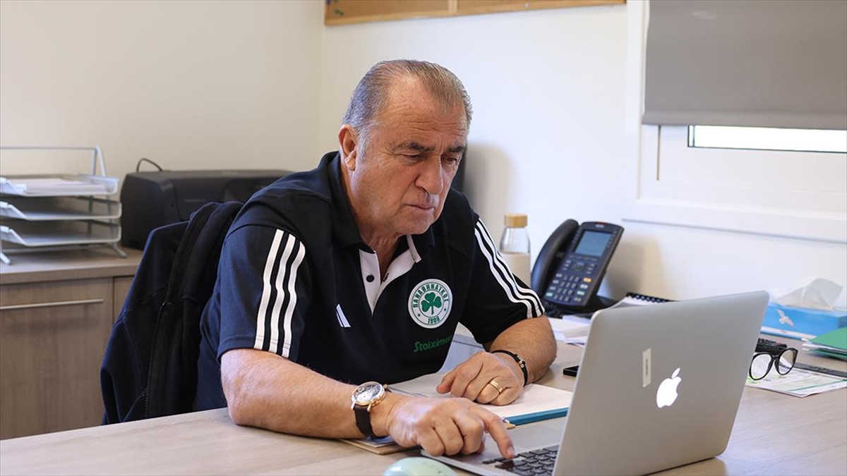 Panathinaikos Teknik Direktörü Fatih Terim'in oyu “Taraftarın gözbebeği”ne