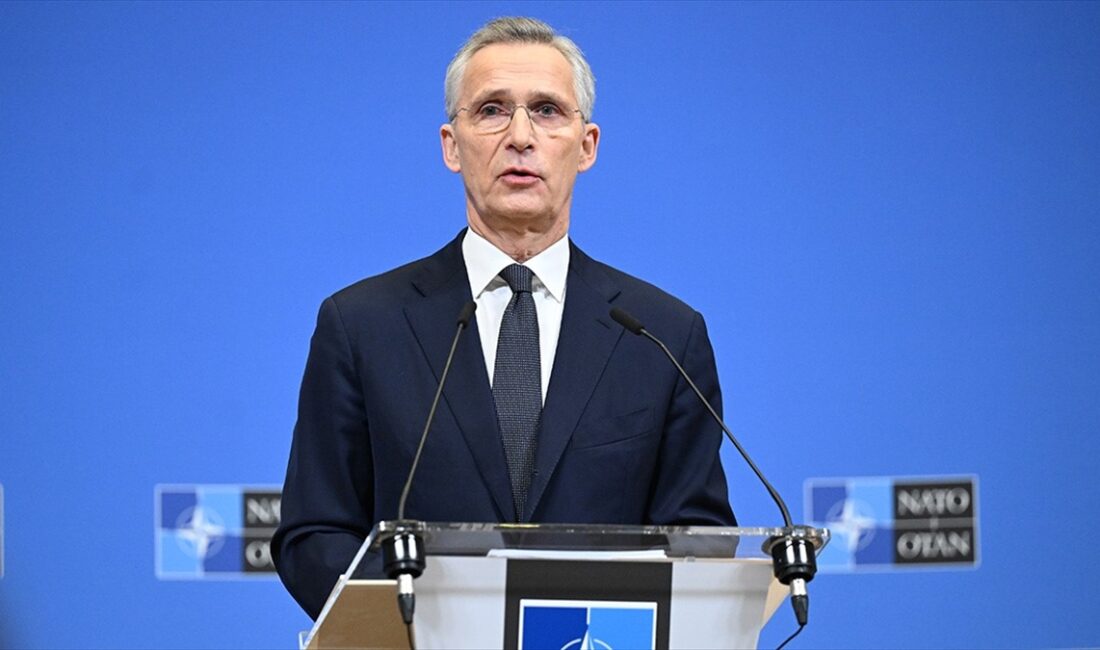 Stoltenberg, NATO Savunma Bakanları