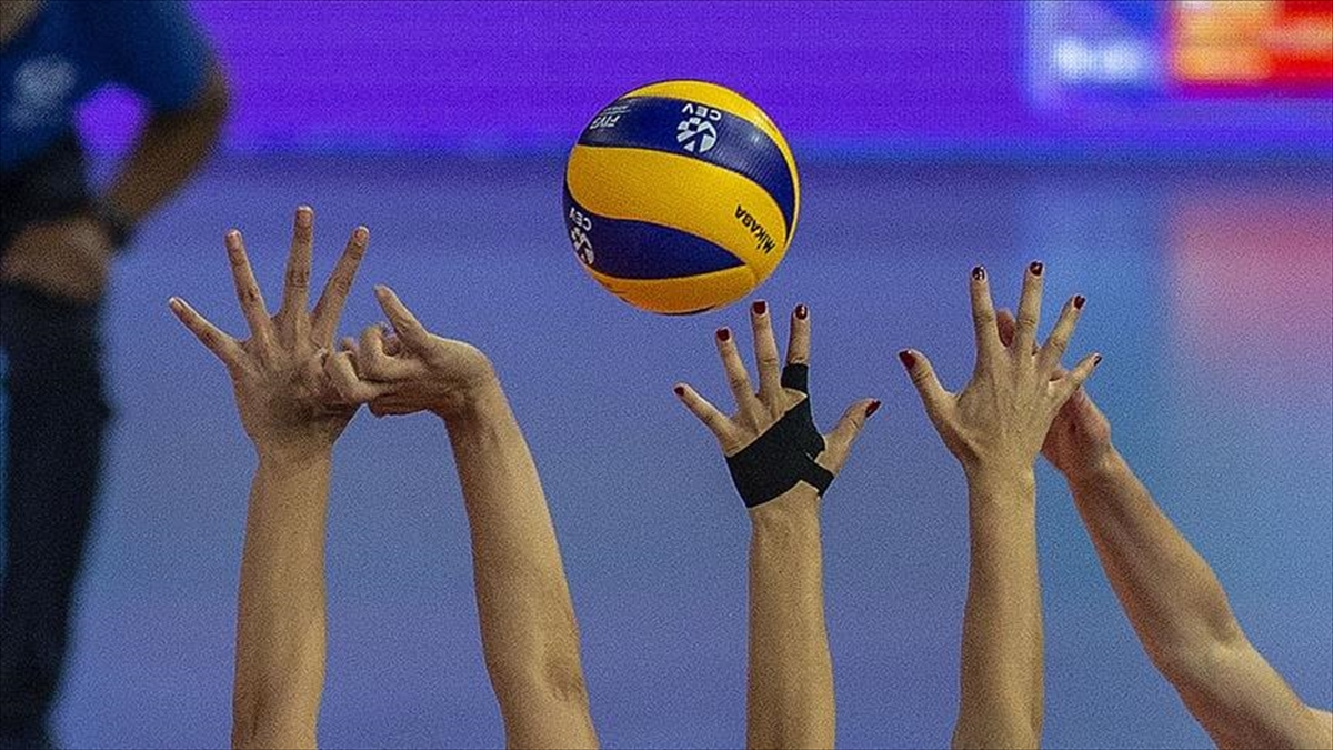 VakıfBank, CEV Şampiyonlar Ligi’nde çeyrek finale yükselebilmek için sahaya çıkacak