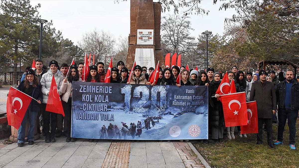 Van’da “120 kahraman çocuk” anıldı