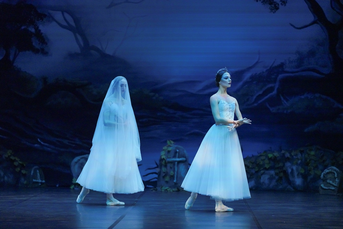 Antalya Devlet Opera ve Balesi “Giselle”yi sahneleyecek