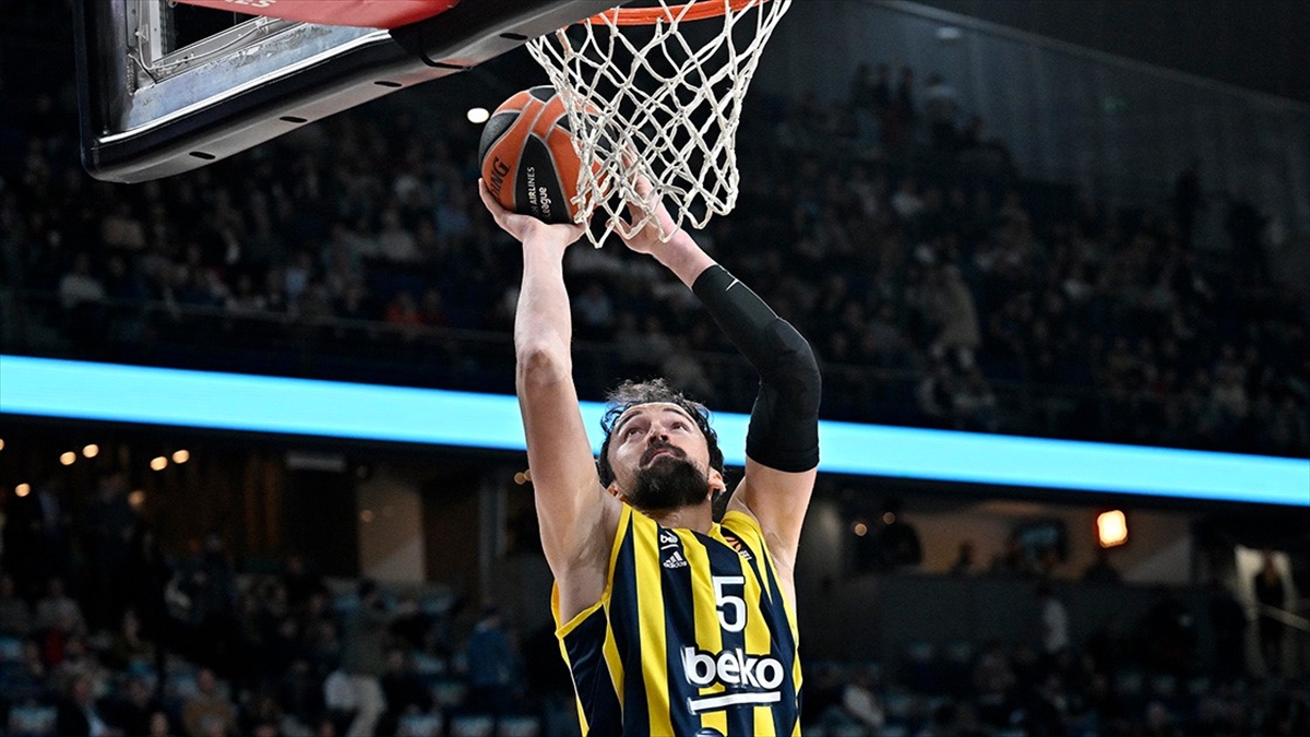 Fenerbahçe Beko, THY Avrupa Ligi'nde yarın Barcelona'yı konuk edecek