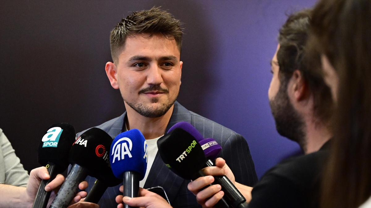 Fenerbahçeli futbolcu Cengiz Ünder: “Konferans Ligi'nde en büyük hedefimiz finale kalabilmek”