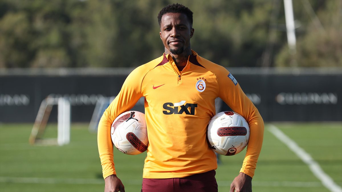 Galatasaraylı futbolcu Zaha: Şampiyon olacağımızı düşünüyorum