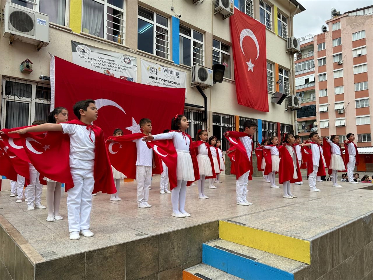 Muratpaşa'da İstiklal Marşı'nın Kabulü ve Mehmet Akif Ersoy'u Anma Günü kutlandı