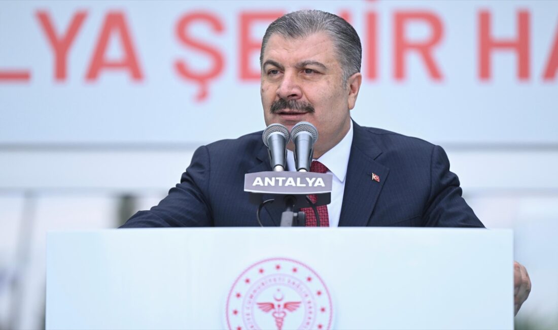 Sağlık Bakanı Fahrettin Koca,