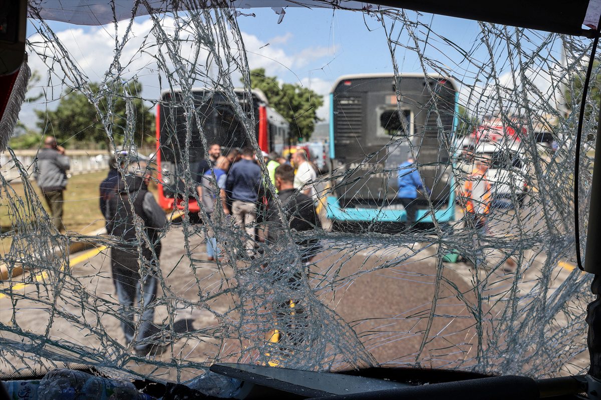 Antalya'da 7 aracın karıştığı kazada 8 kişi yaralandı