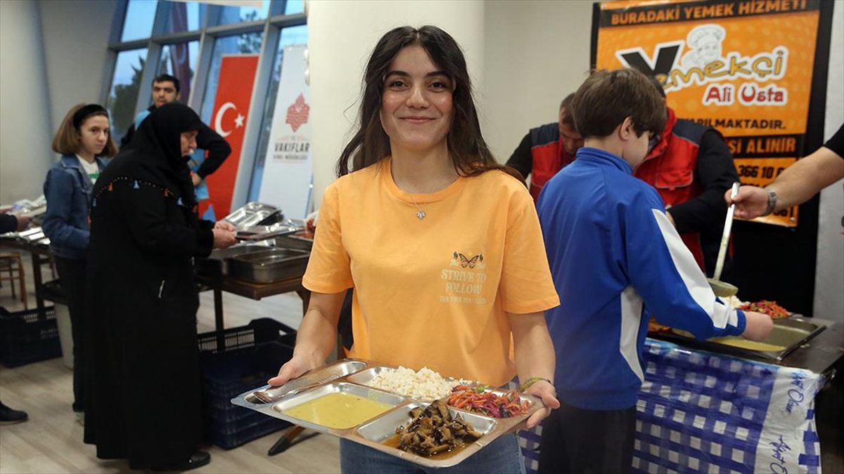 Kastamonulu genç antrenör ramazanda özel bireyler ve ailelerini yalnız bırakmadı