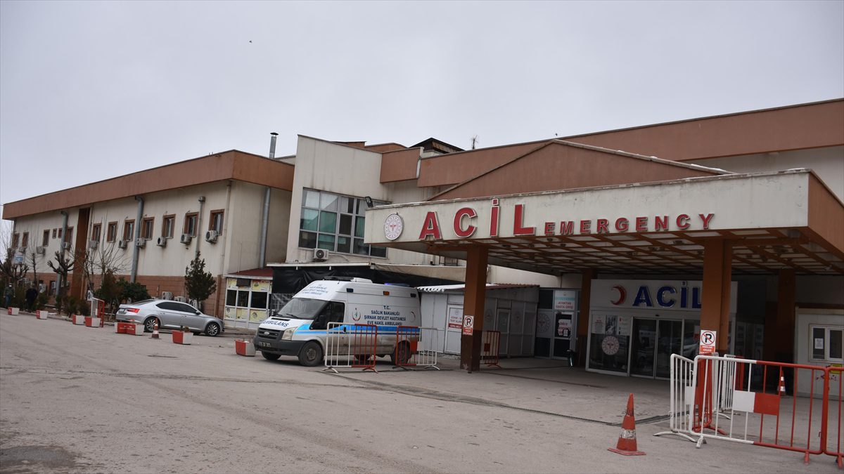 Şırnak’ta askeri aracın devrilmesi sonucu 1 asker şehit oldu, 3 asker yaralandı