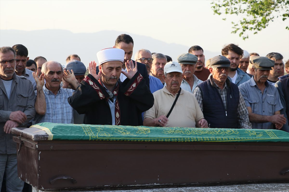 Teleferik kazasında hayatını kaybeden avukat, Aydın'da son yolculuğuna uğurlandı