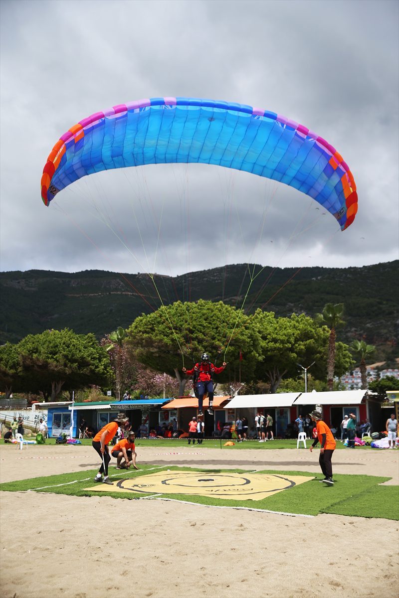 Türkiye Yamaç Paraşütü Akdeniz Bölgesi Hedef Yarışması, Alanya'da sona erdi