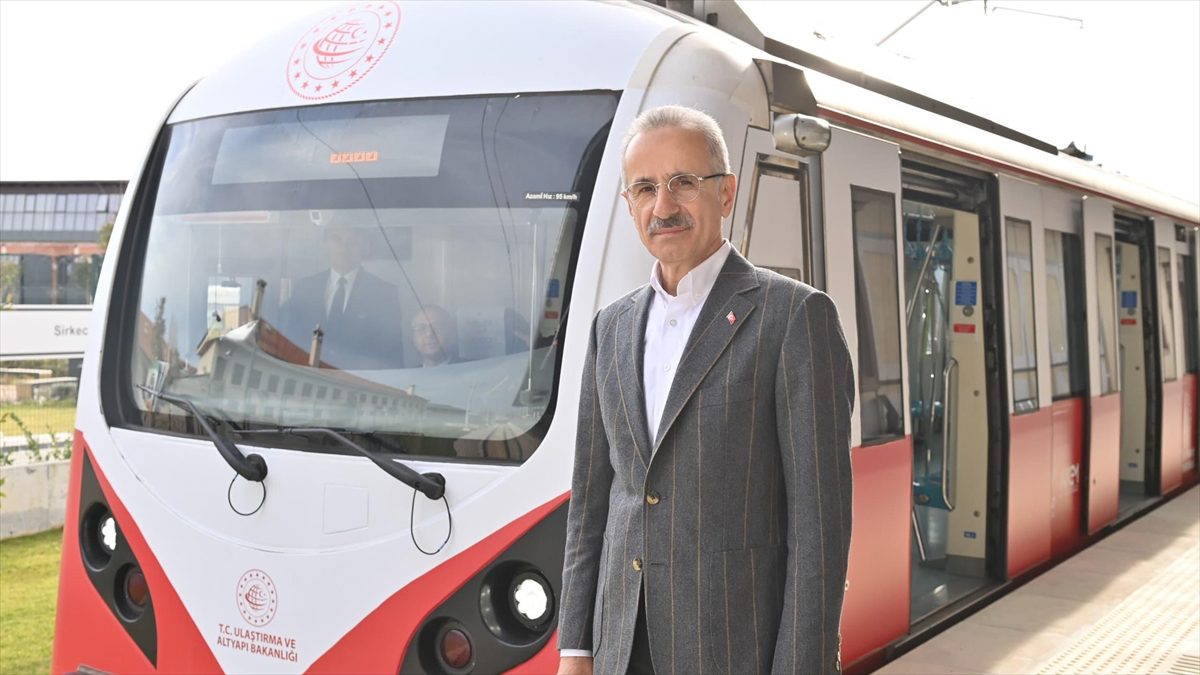 Ulaştırma ve Altyapı Bakanlığı, İstanbul ve Konya’da iki raylı sistem projesini üstlendi