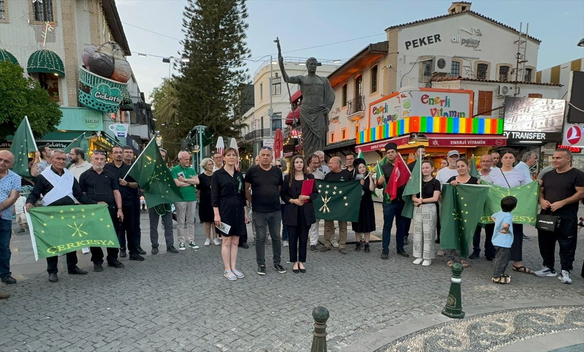 Antalya'daki Çerkesler, 160. yılında soykırımı ve sürgünü andı