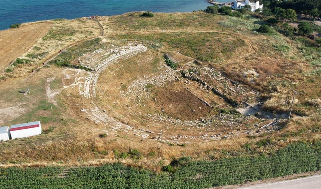 Adana'nın Karataş ilçesinde kazı