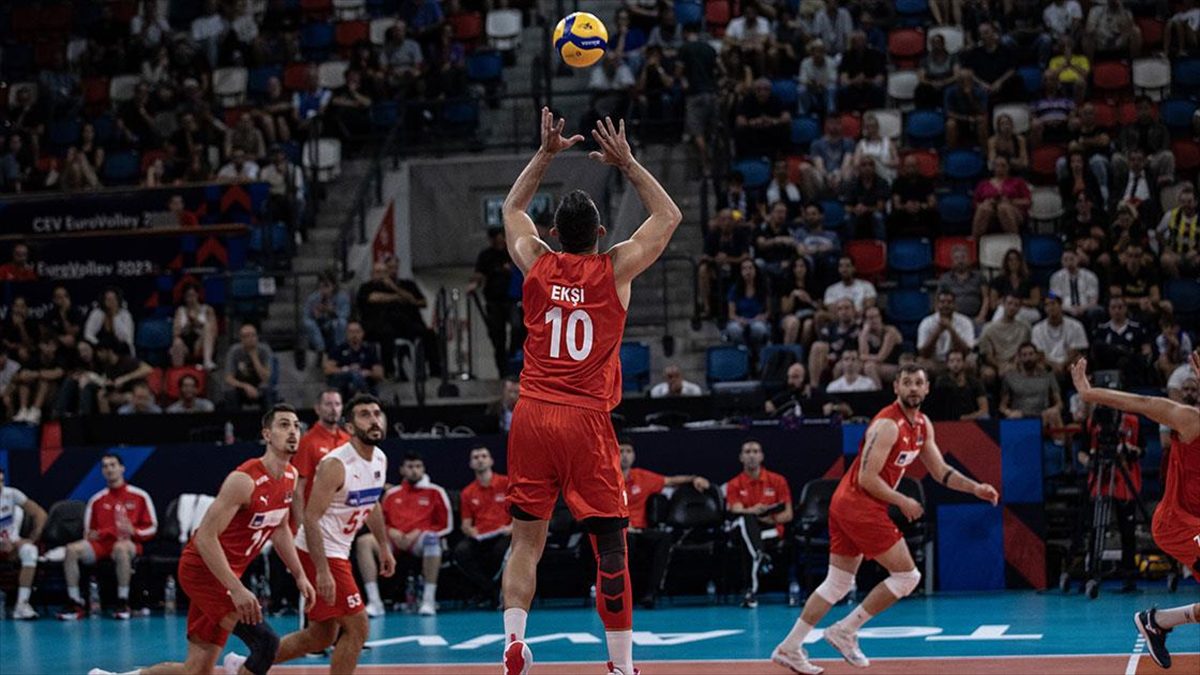 “Filenin Efeleri” FIVB Milletler Ligi'nde yarın Hollanda ile karşılaşacak