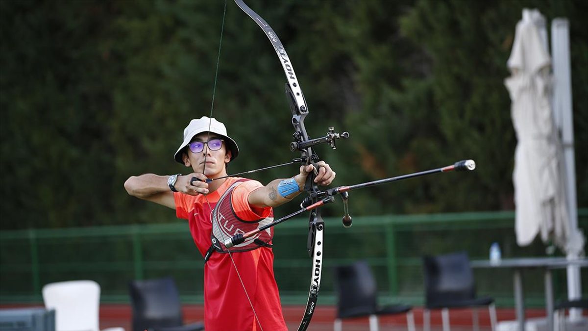 Milli okçu Mete Gazoz, Paris 2024’te de altın madalya kazanmak istiyor