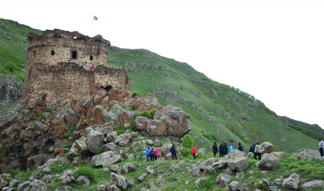 Ardahan'ın Çıldır ilçesindeki Karaçay